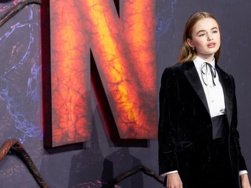 que actriz interpreta a holly wheeler en stranger things 5