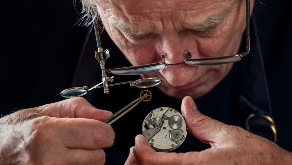 Por qué se celebra el Día Internacional del Joyero y Relojero