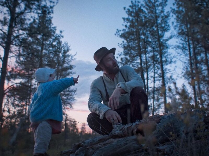reparto y de que trata sueños de trenes