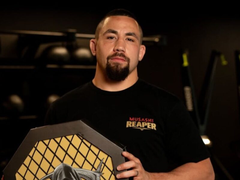 ¿Quién es Robert Whittaker?