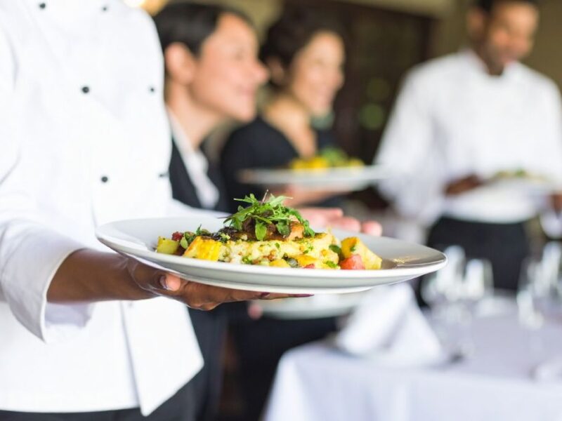 Efemérides y santoral del 6 de diciembre