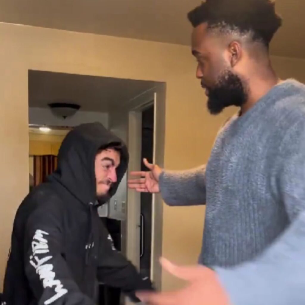 Tylor Chase de Manual de supervivencia de Ned recibe tratamiento médico