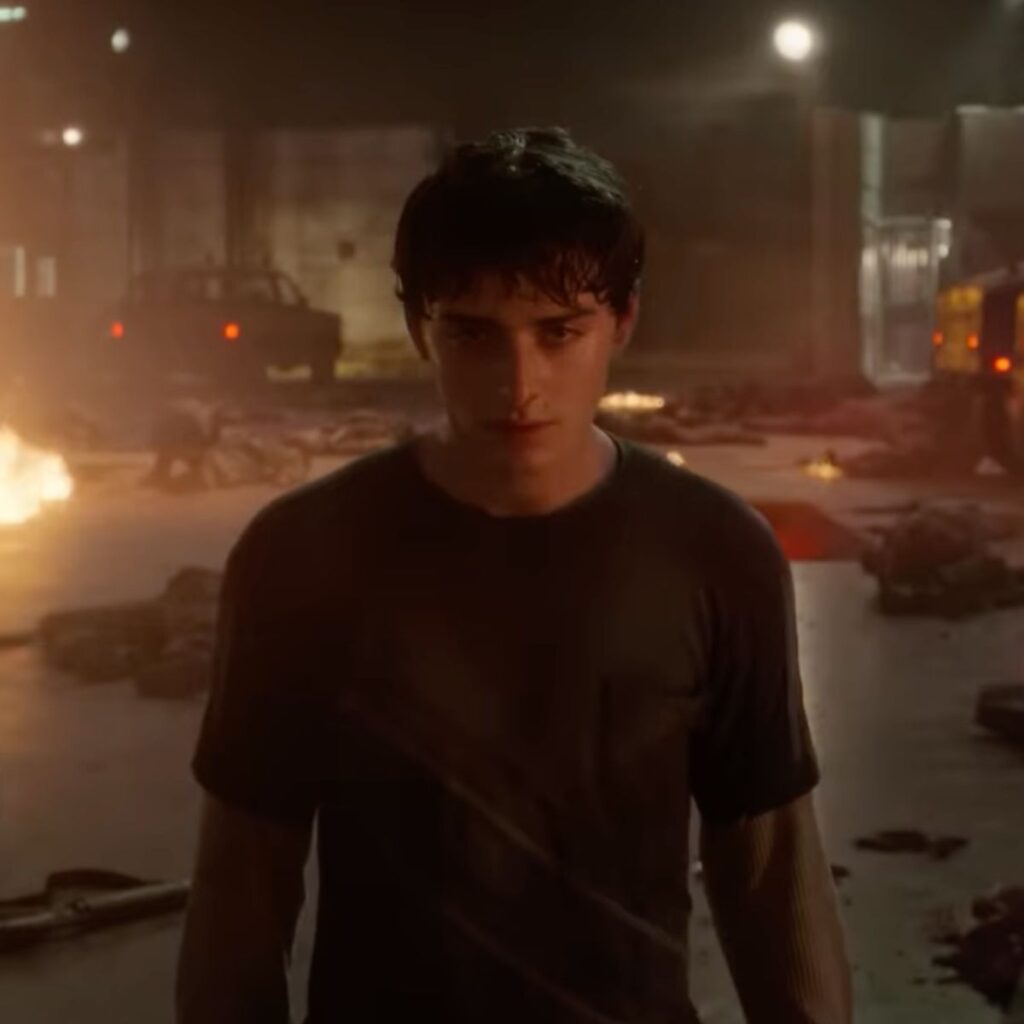 a que hora salen los nuevos capitulos de stranger things 5