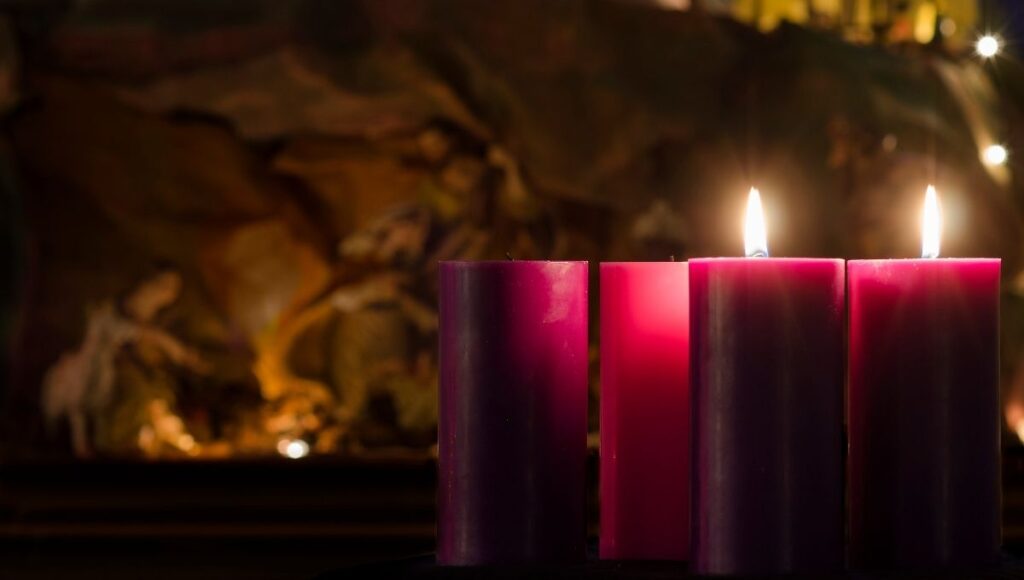 vela que se prende la segunda semana de adviento