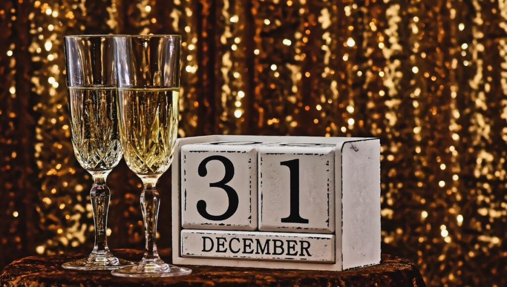 frases cortas de Feliz Año Nuevo 2026 para enviar por WhatsApp