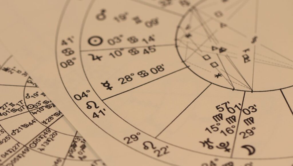 ¿Qué dice el horóscopo de Mhoni Vidente para hoy?