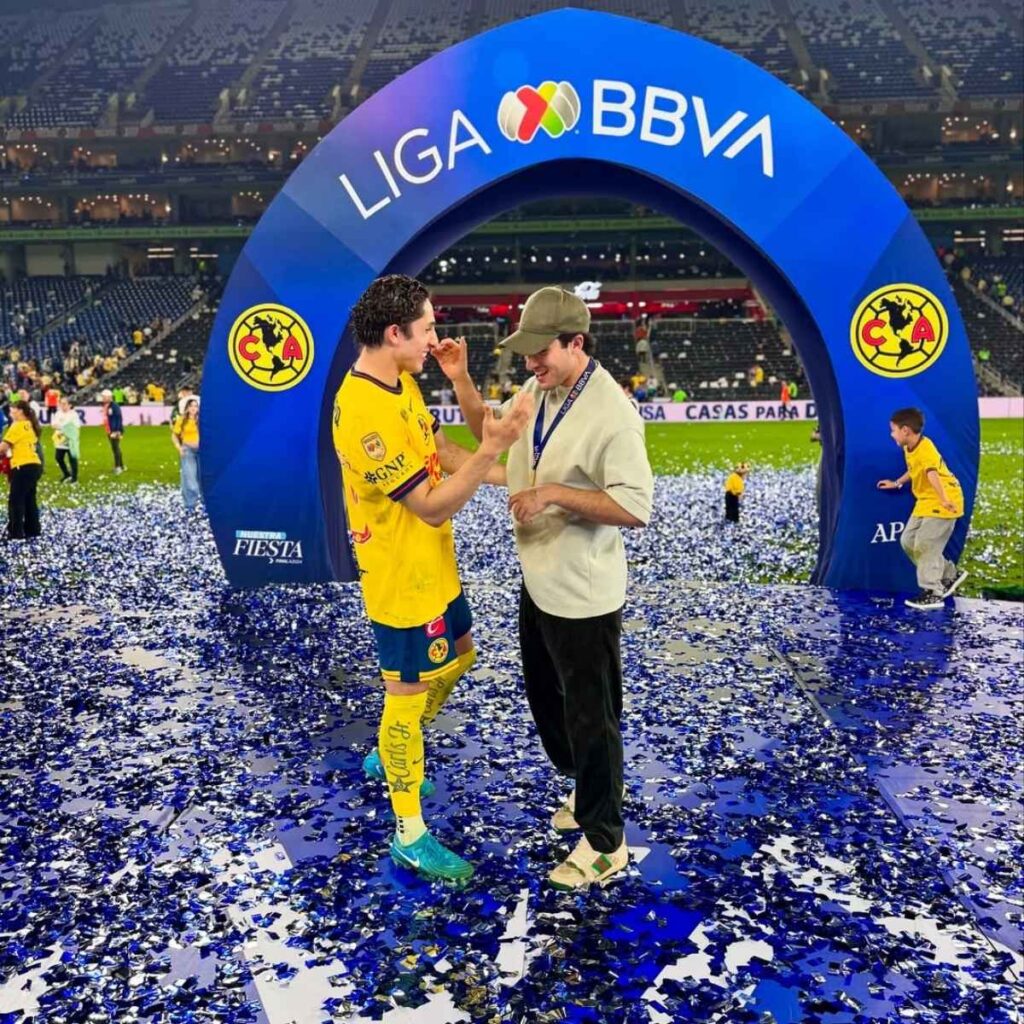 quien es el hermano de jair cervantes