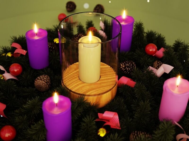 Vela morada en la corona de Adviento: qué significa