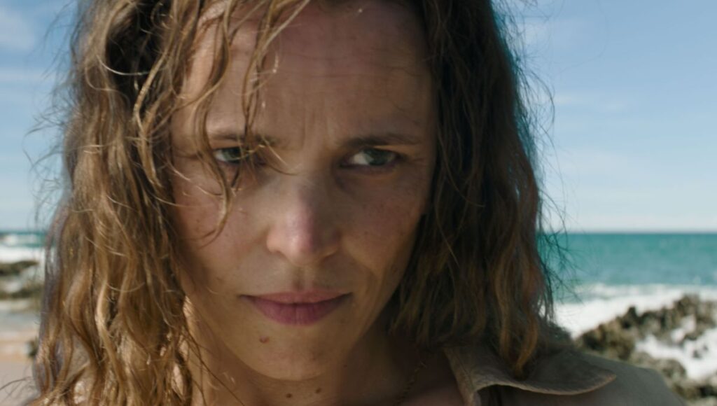 De qué trata Ayuda la película de Rachel McAdams y Dylan O Brien