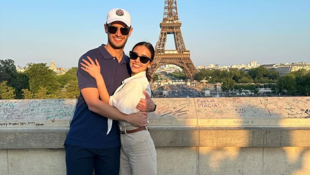 Adrián Marcelo anuncia retiro indefinido de la comedia por divorcio