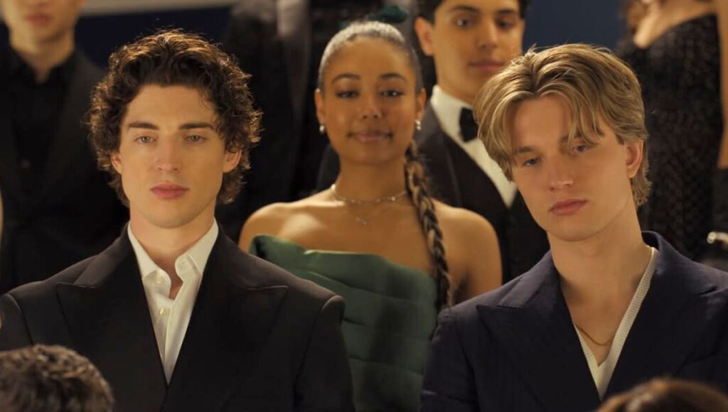 Edad, estatura y series de Olly Atkins de Bailando sobre hielo de Netflix