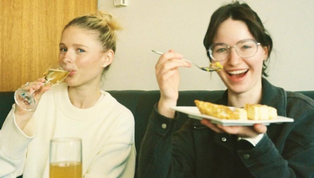 Edad, estatura, novio y series de Alexandra Beaton de Bailando sobre hielo