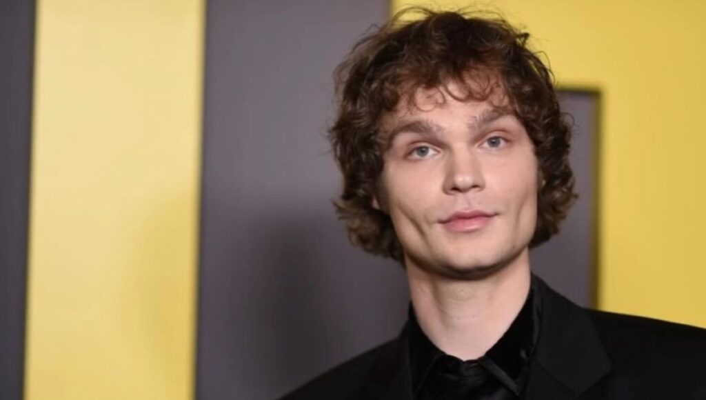 Edad y estatura de Lucas Iverson actor de The Pitt de HBO Max