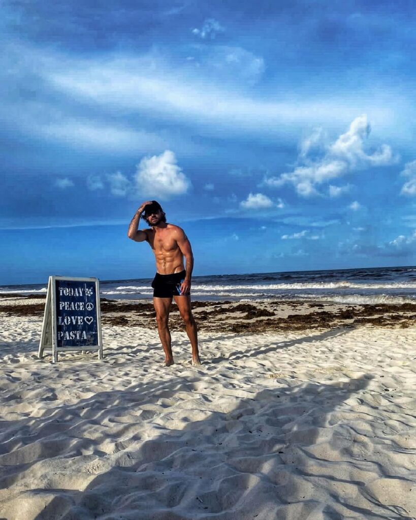 fotos de Luis Carlos Origel pareja Andrea Legarreta