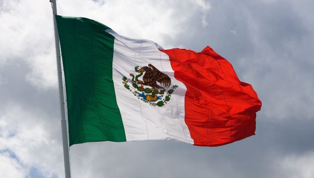 24 de febrero Día de la Bandera