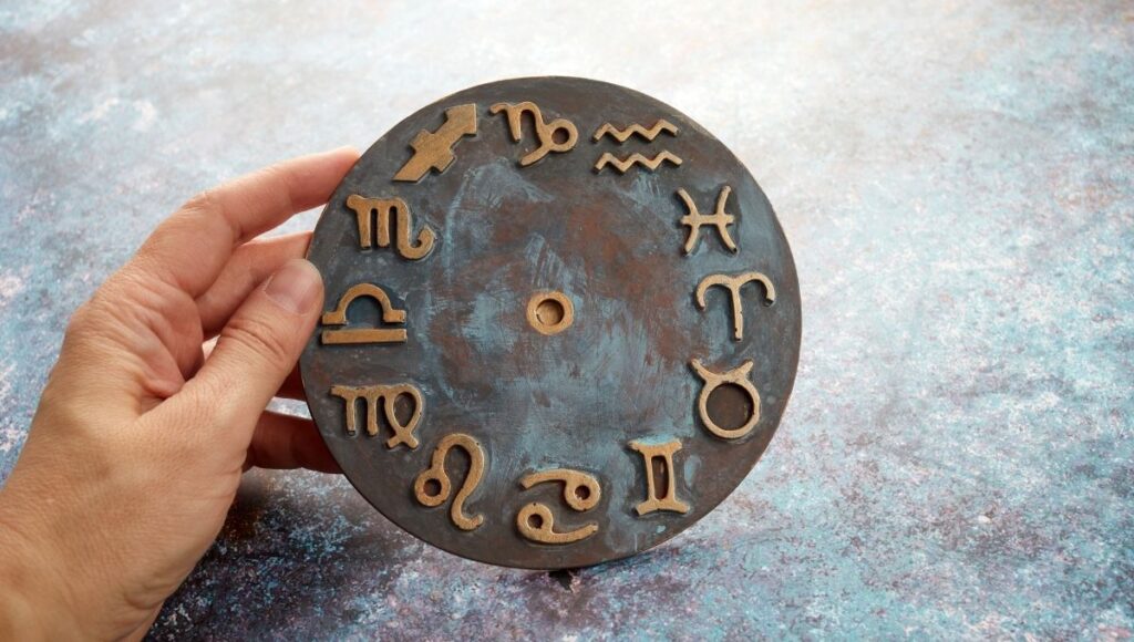 Horóscopo de Mhoni Vidente hoy jueves 12 de febrero