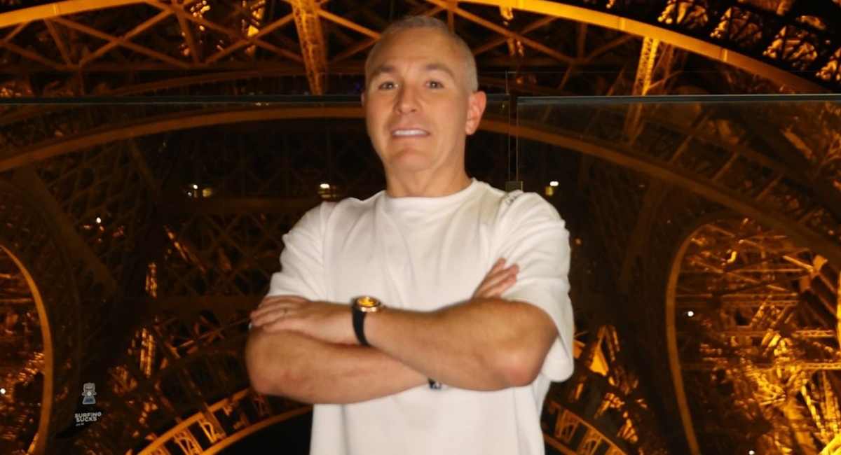 Alex Gou anuncia nuevas obras de Broadway en México 2026