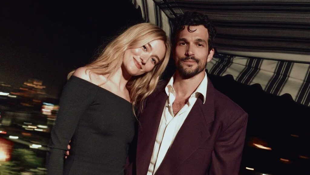 horario de estreno del capítulo 9 de love story de John y Carolyn