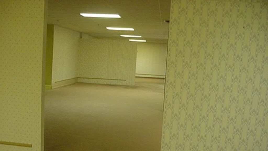 que son los backrooms, el creepypasta que inspiró a la película de de A24