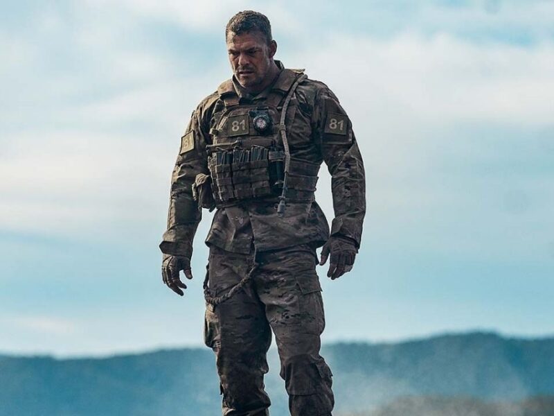 sinopsis y reparto de maquina de guerra de netflix