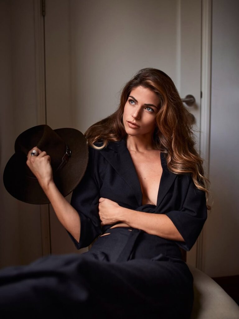 quién es Stephanie Cayo