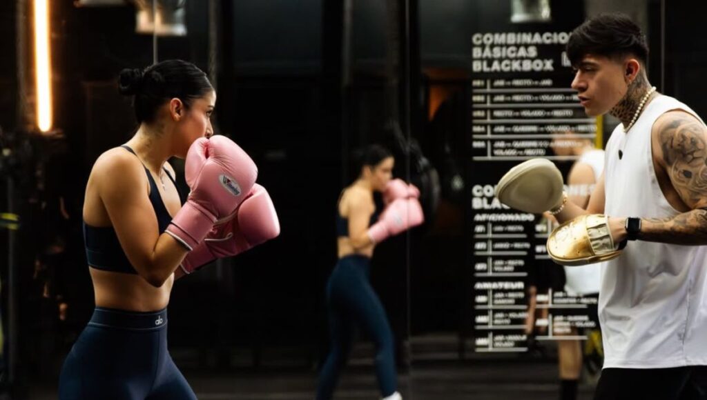 Llaman inmadura y doble moral a Lupita villalobos