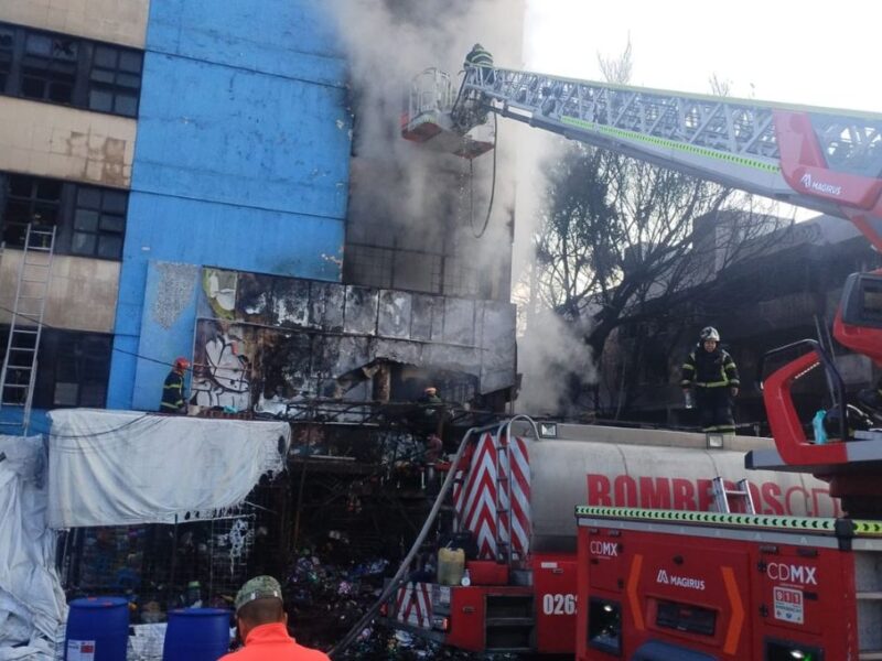 Rutas viales alternativas por incendio frente al mercado de la merced en cdmx