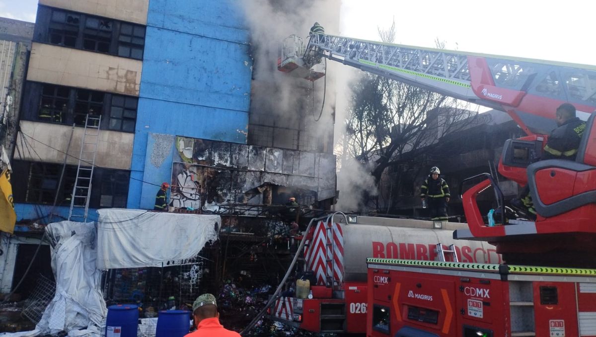 Rutas viales alternativas por incendio frente al mercado de la merced en cdmx