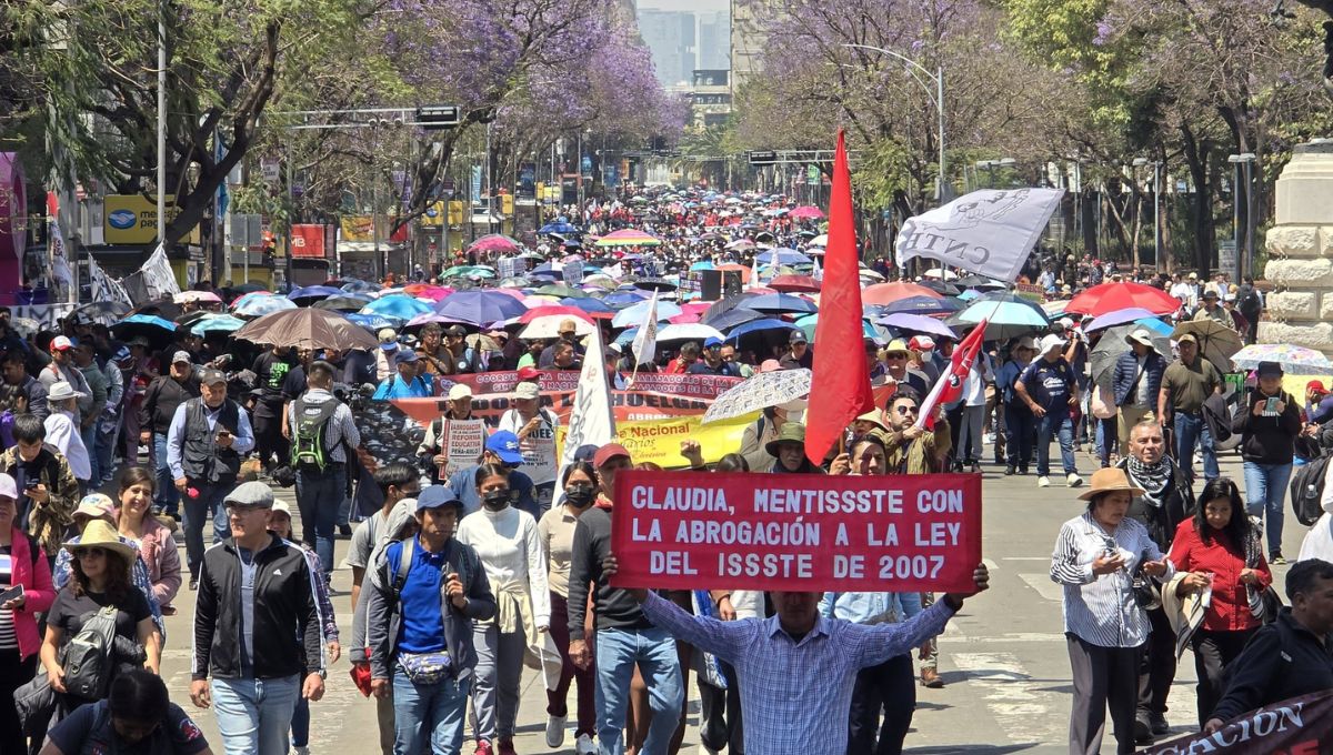 Lineas del Metro y Metrobús afectadas por megamarcha de la CNTE en CDMX hoy 1 de mayo 2026