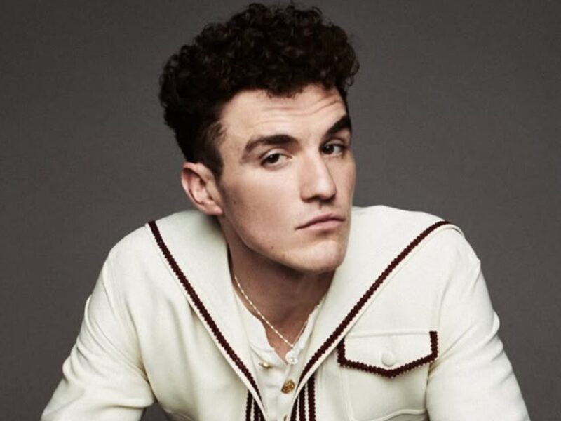 edad estatura y series de Dónal Finn