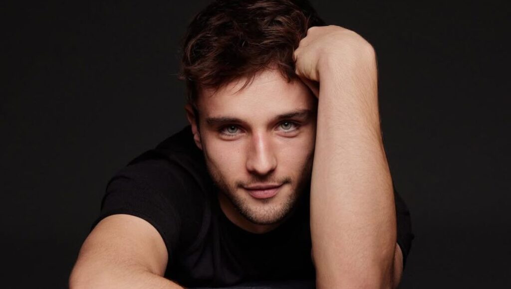 Quién es Mikel Niso el actor como Luke en Boulevard