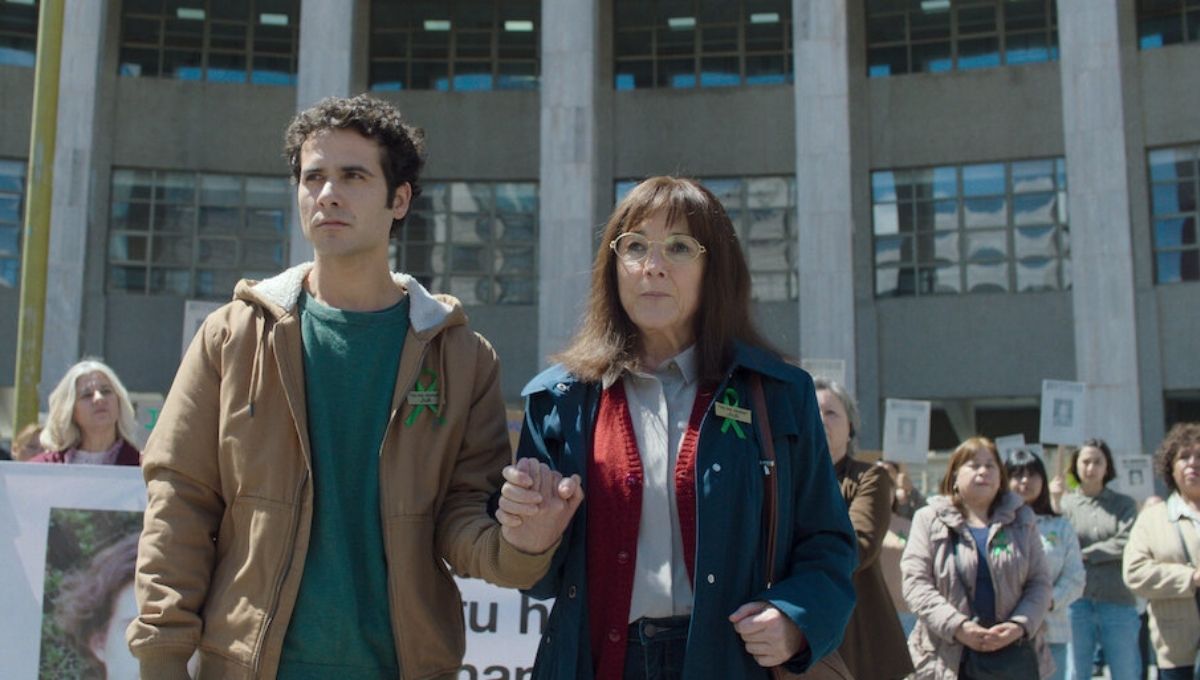 Qué reveló el sacerdote en Alguien tiene que saber