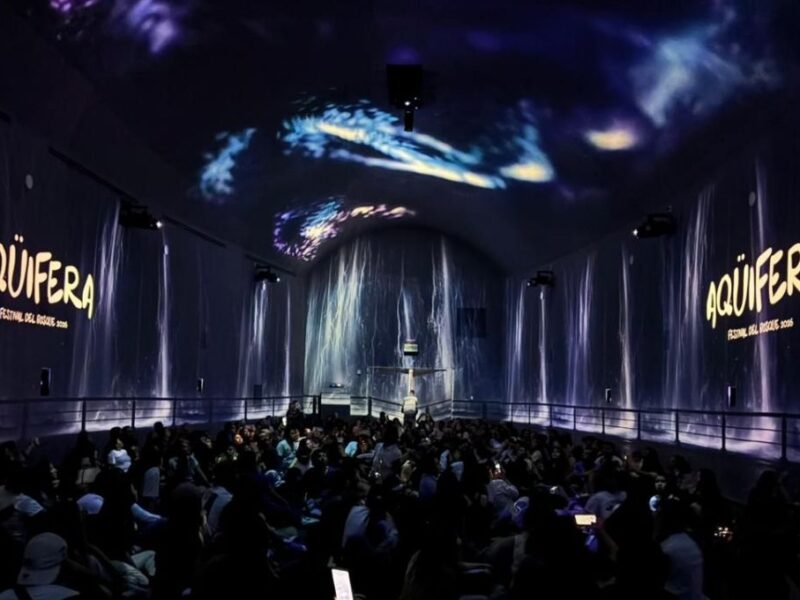 Aqüifera en Aztlán Parque Urbano de Chapultepec 12 de abril