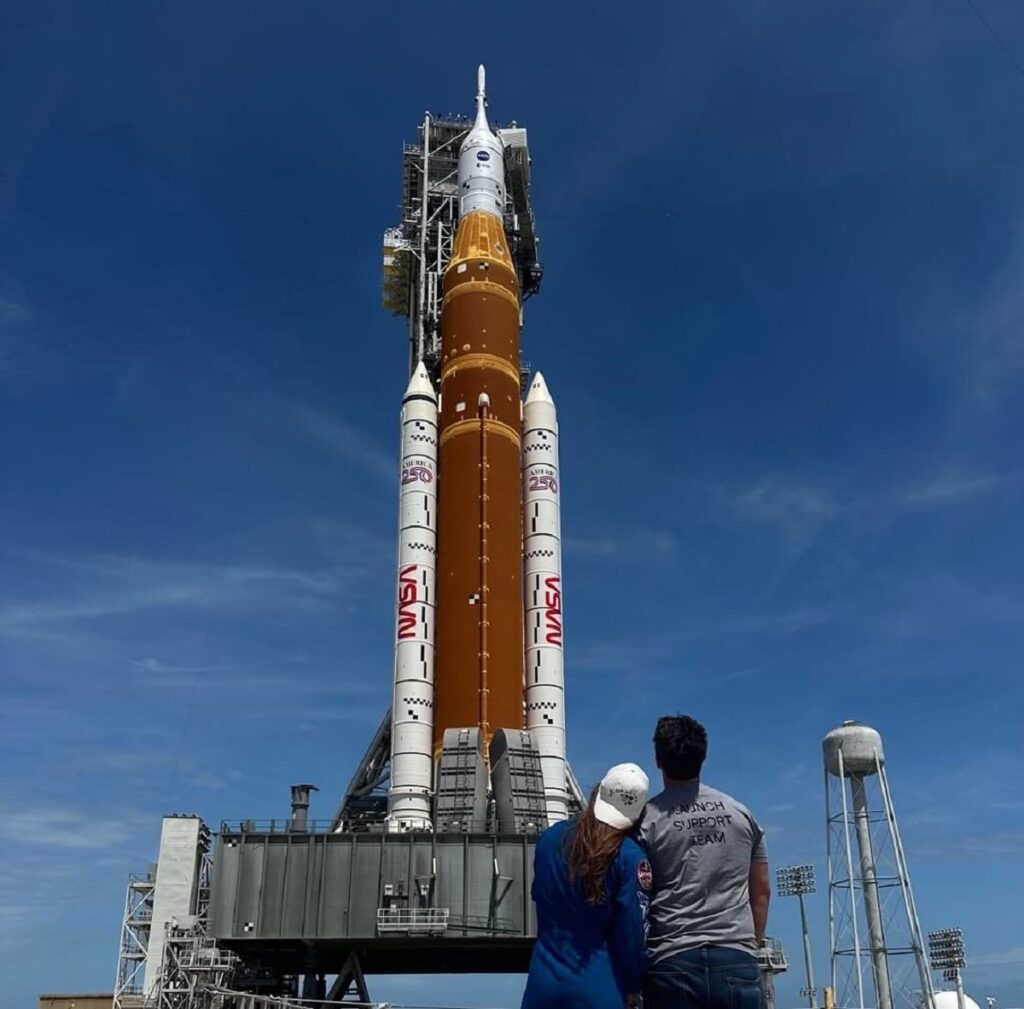 Christina Koch astronauta de la misión Artemis II de la NASA