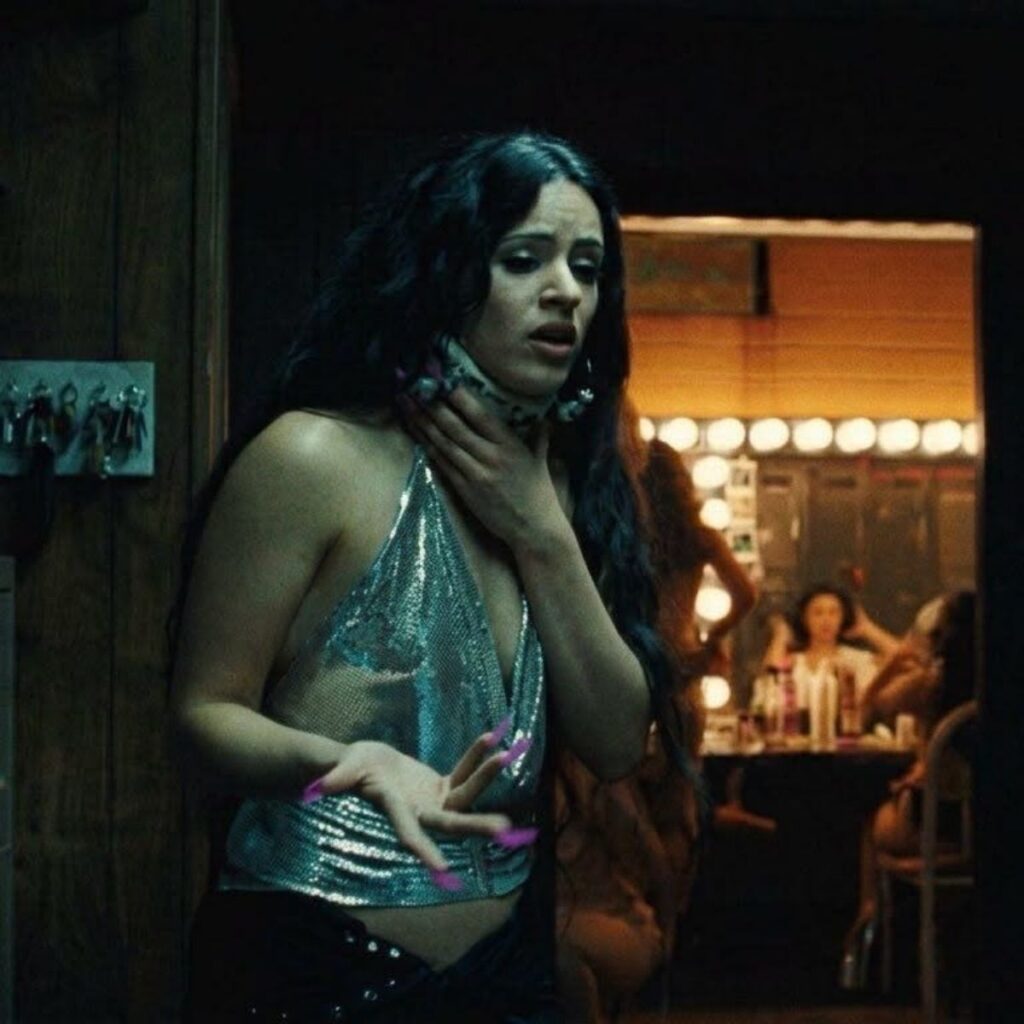 que hizo rosalia en euphoria 3