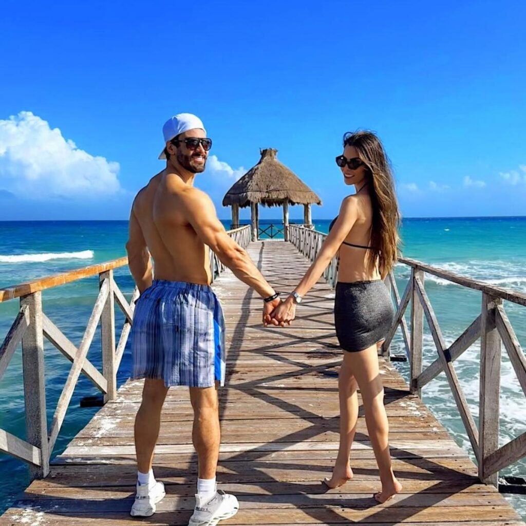 discusion kike mayagoitia y cynthia de la vega