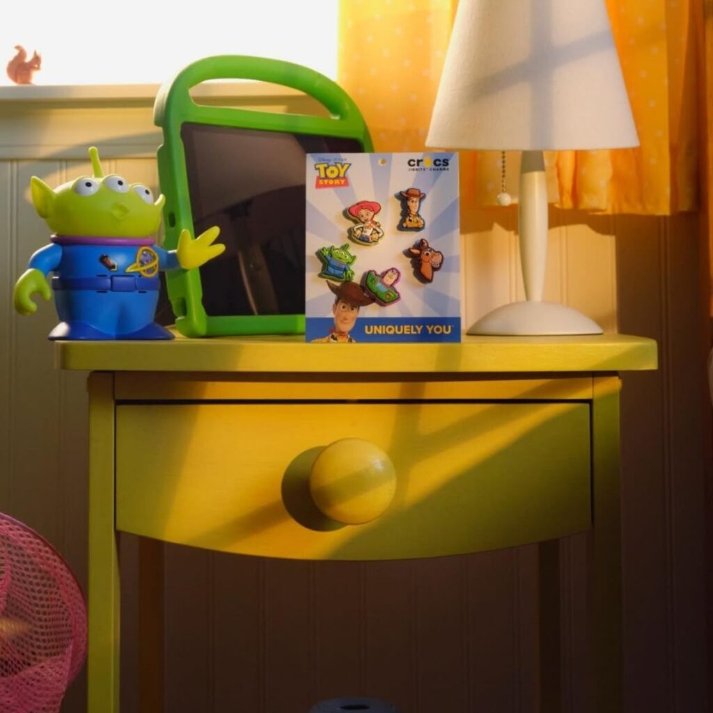donde comprar la coleccion de toy story de crocs