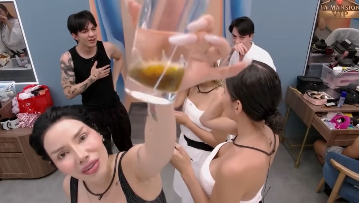 Los habitantes hacen ritual para limpiar la mala vibra de Niurka en la Mansión VIP