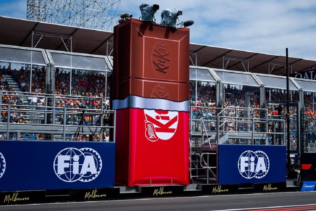 Roban 12 toneladas de KitKat