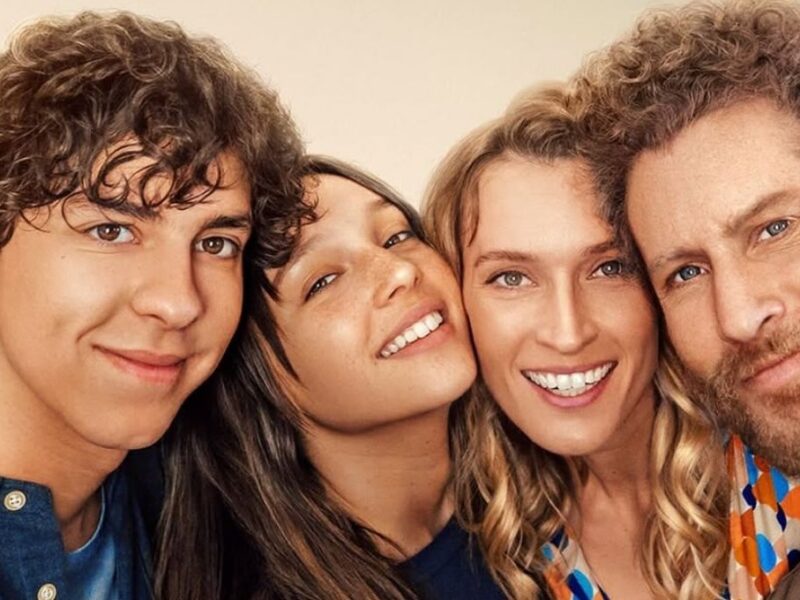 Sobran las palabras: quién es quién en la película italiana de Netflix