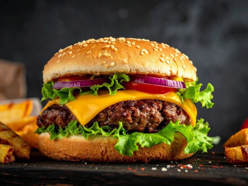Promociones y descuentos por el día de la hamburguesa este 28 de mayo de 2026