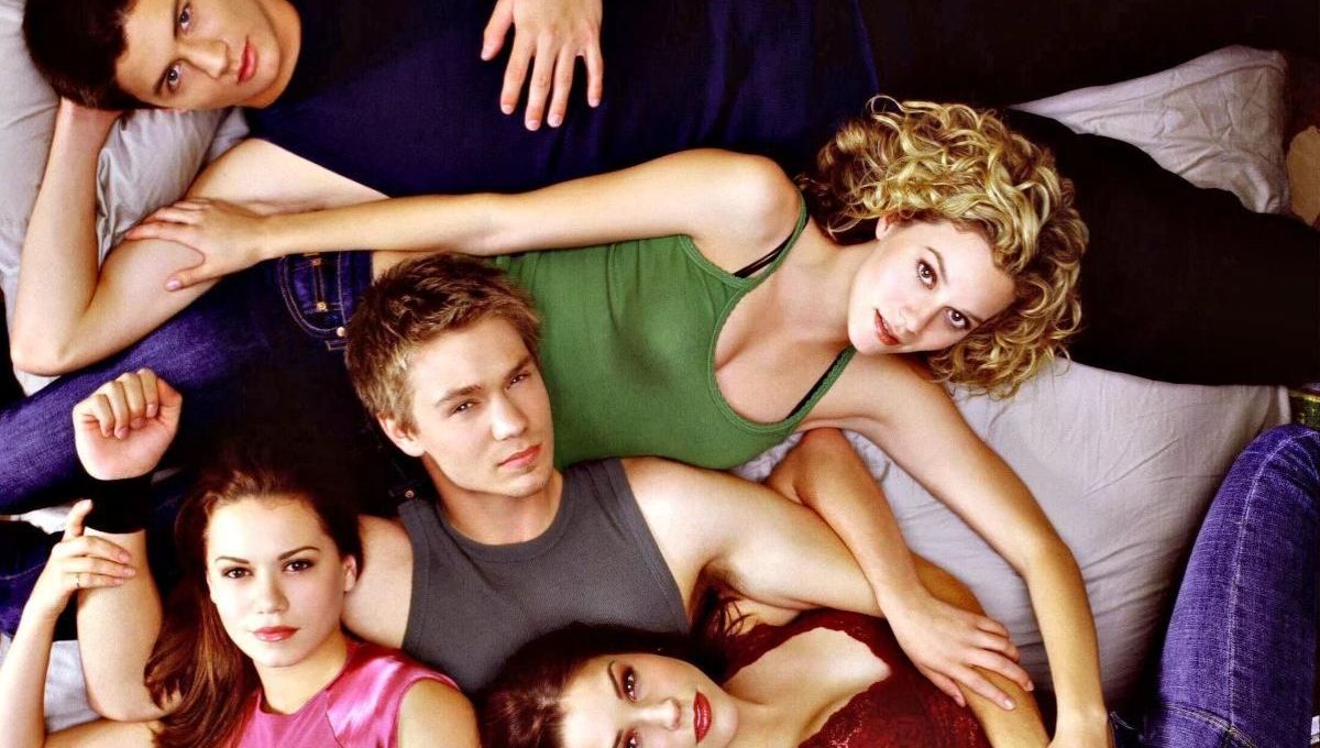 series de romance universitario como Off Campus en Prime Video