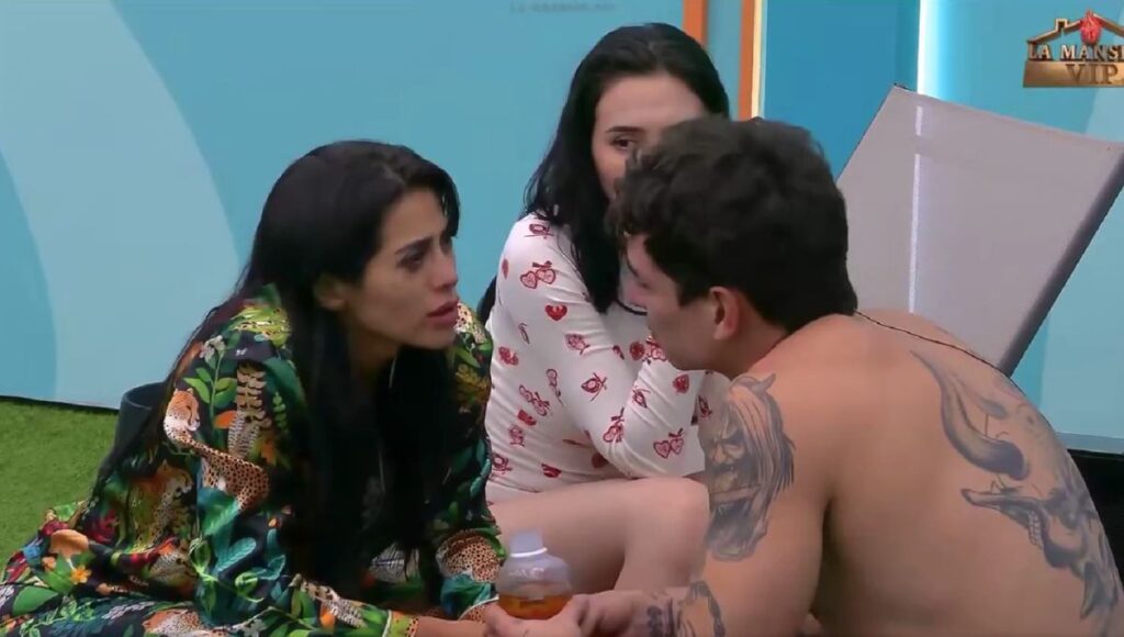 Kim Shantal y Suavecito se besaron en La Mansión VIP