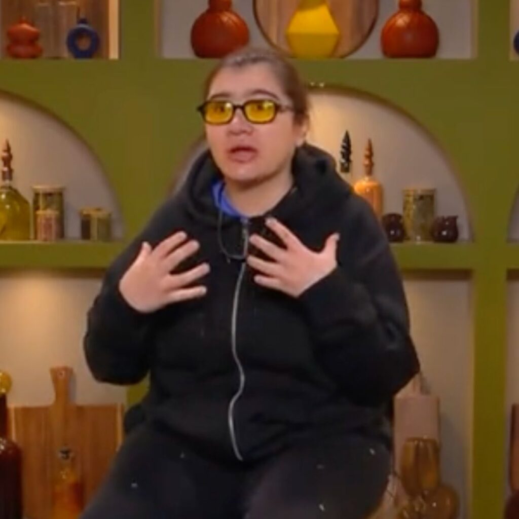 carmen dice que claudia es trepadora en masterchef