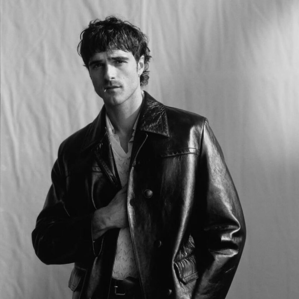 cuantos años tiene y cuanto mide jacob elordi