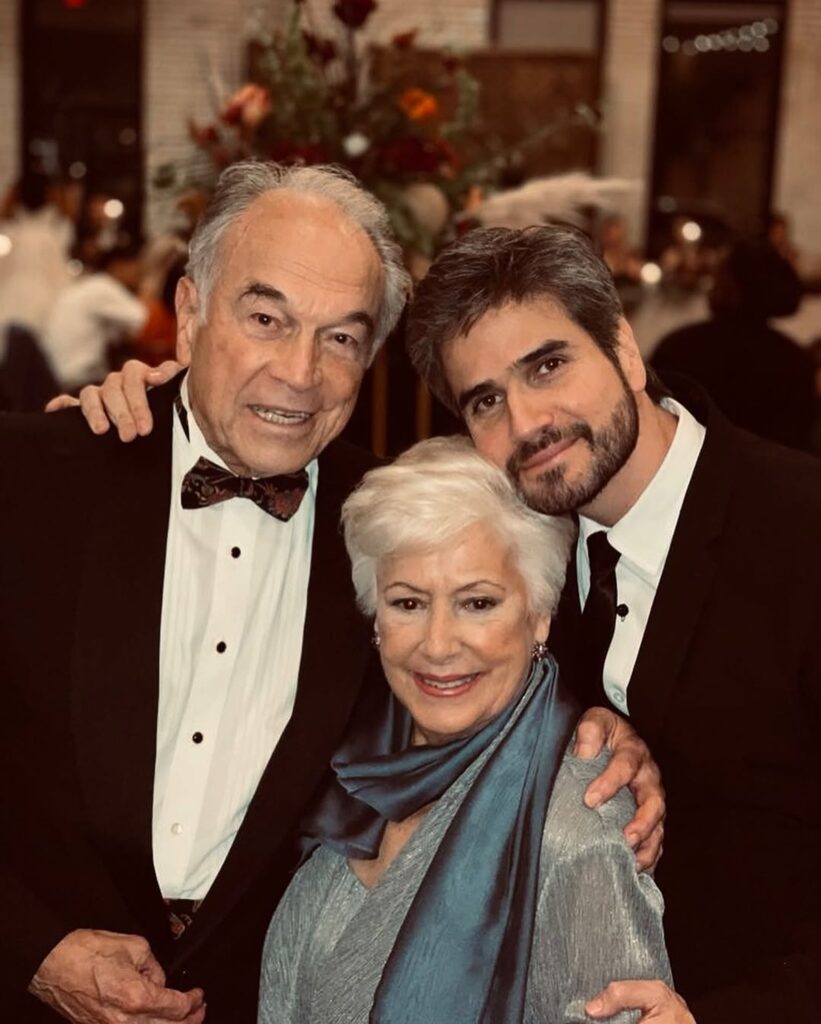 quién es el actor Daniel Arenas