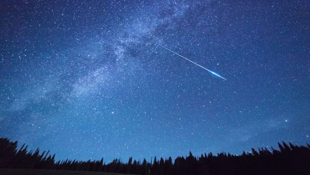 Cómo ver la lluvia de estrellas hoy en México