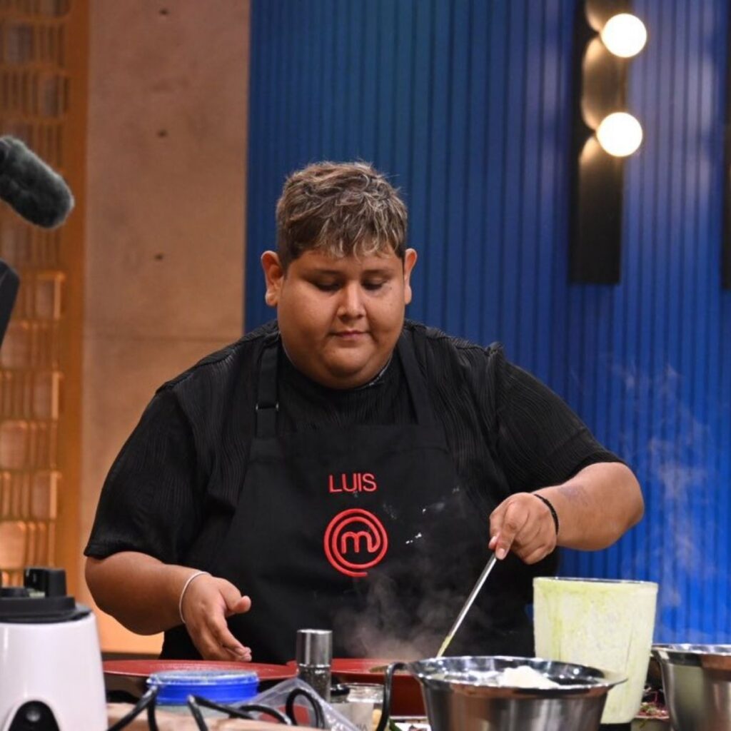 produccion de masterchef casi aplasta a participantes con elevador