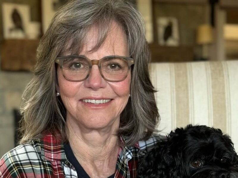 quién es Sally Field de Criaturas luminosas