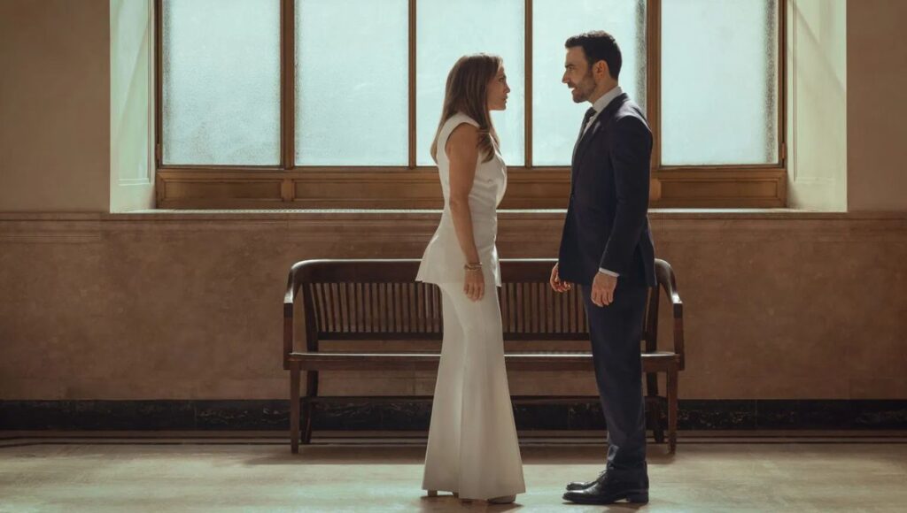 final explicado de Turbulencia en la oficina película de Netflix